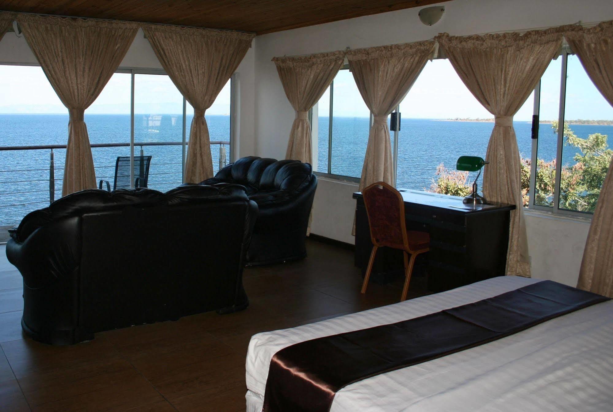 Lake Safari Lodge Siavonga Ngoại thất bức ảnh